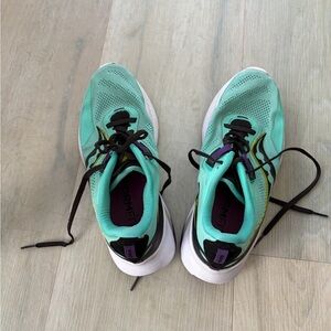 Saucony Mint and Black Athletic Shoes